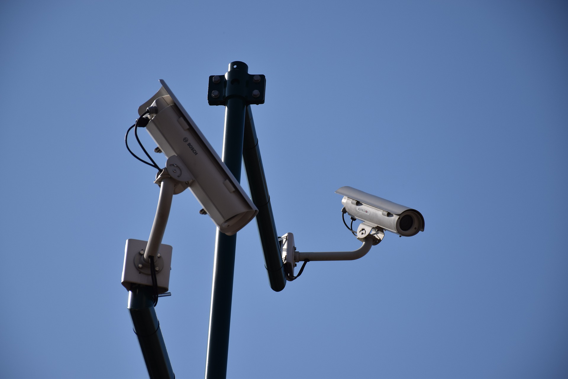 Outdoor-Security-Cameras